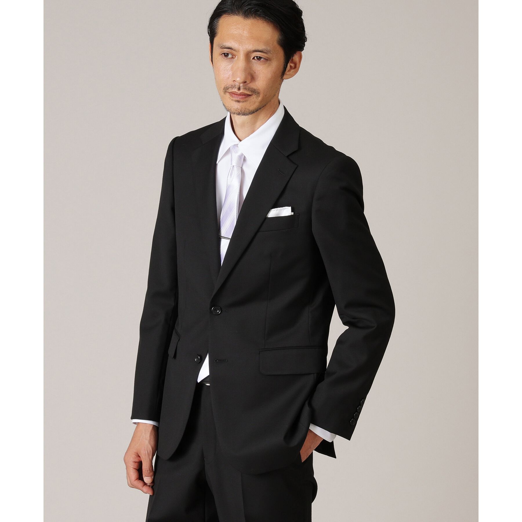 TAKEO KIKUCHI「【冠婚葬祭】無地 サージスーツ/3ピース対応可」|スーツ|