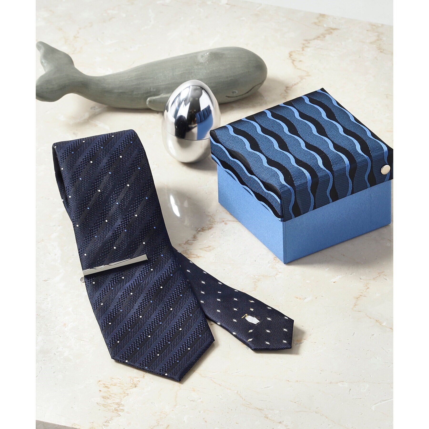 TAKEO KIKUCHI「【BOXセット】Sea Creatures ネクタイ＆タイバー」|ネクタイ・蝶ネクタイ|ネイビードット・ペン