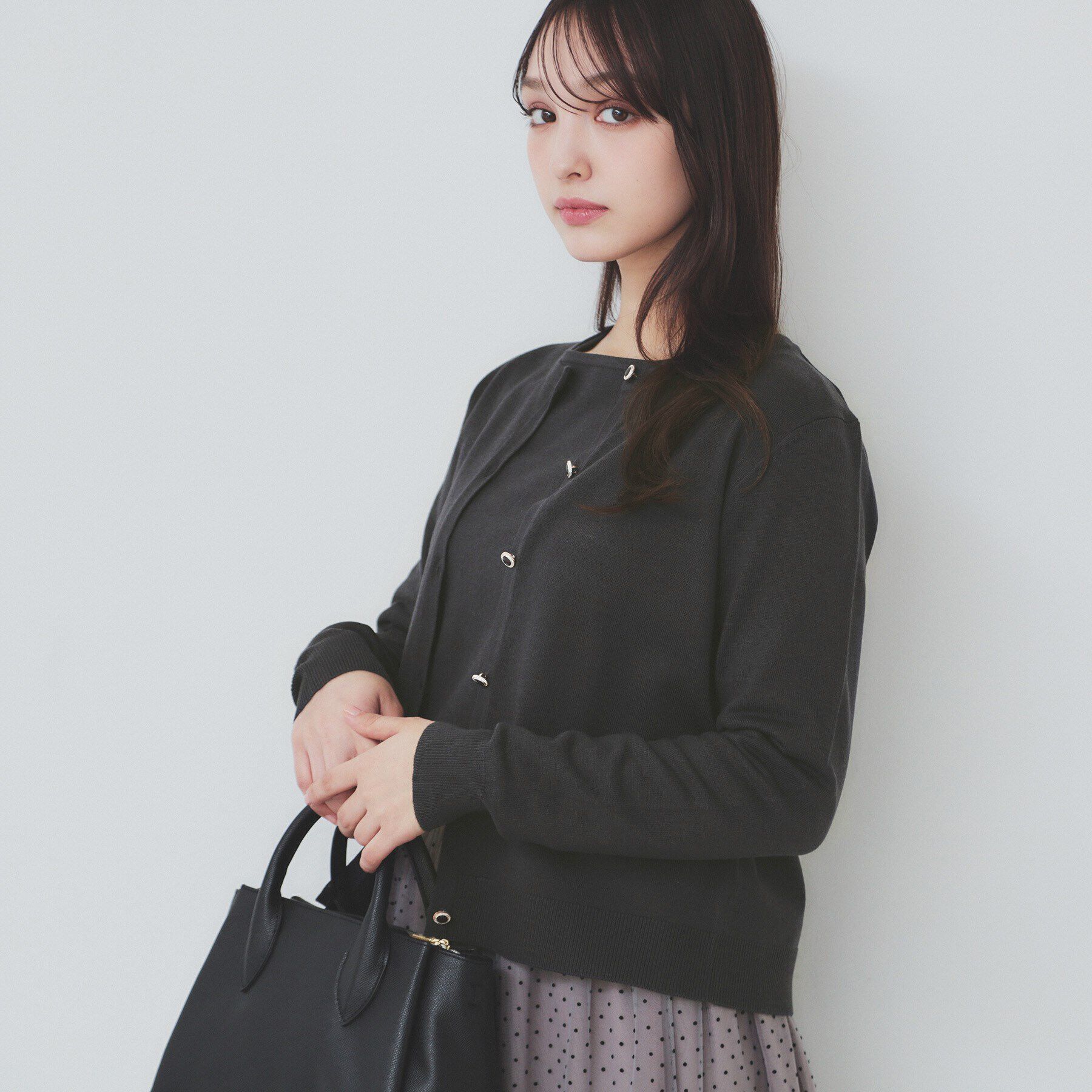 index「《5color》ポケットデザイン付きクルーネックカーディガン【洗濯機洗い可】」|カーディガン|