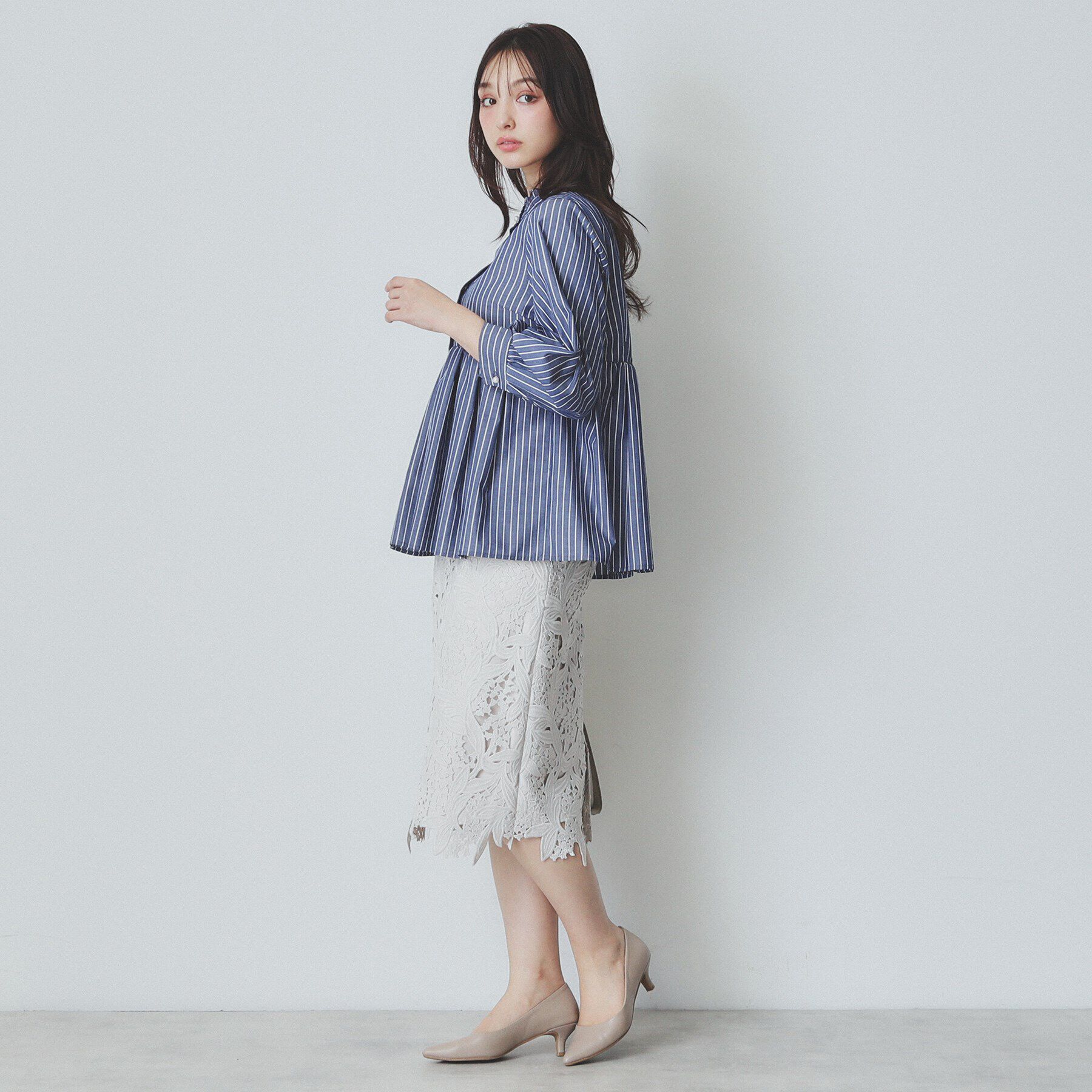 index「《6color》フリルバンドカラーペプラムブラウス【洗濯機洗い可/イージーアイロン/防シワ】」|シャツ・ブラウス|