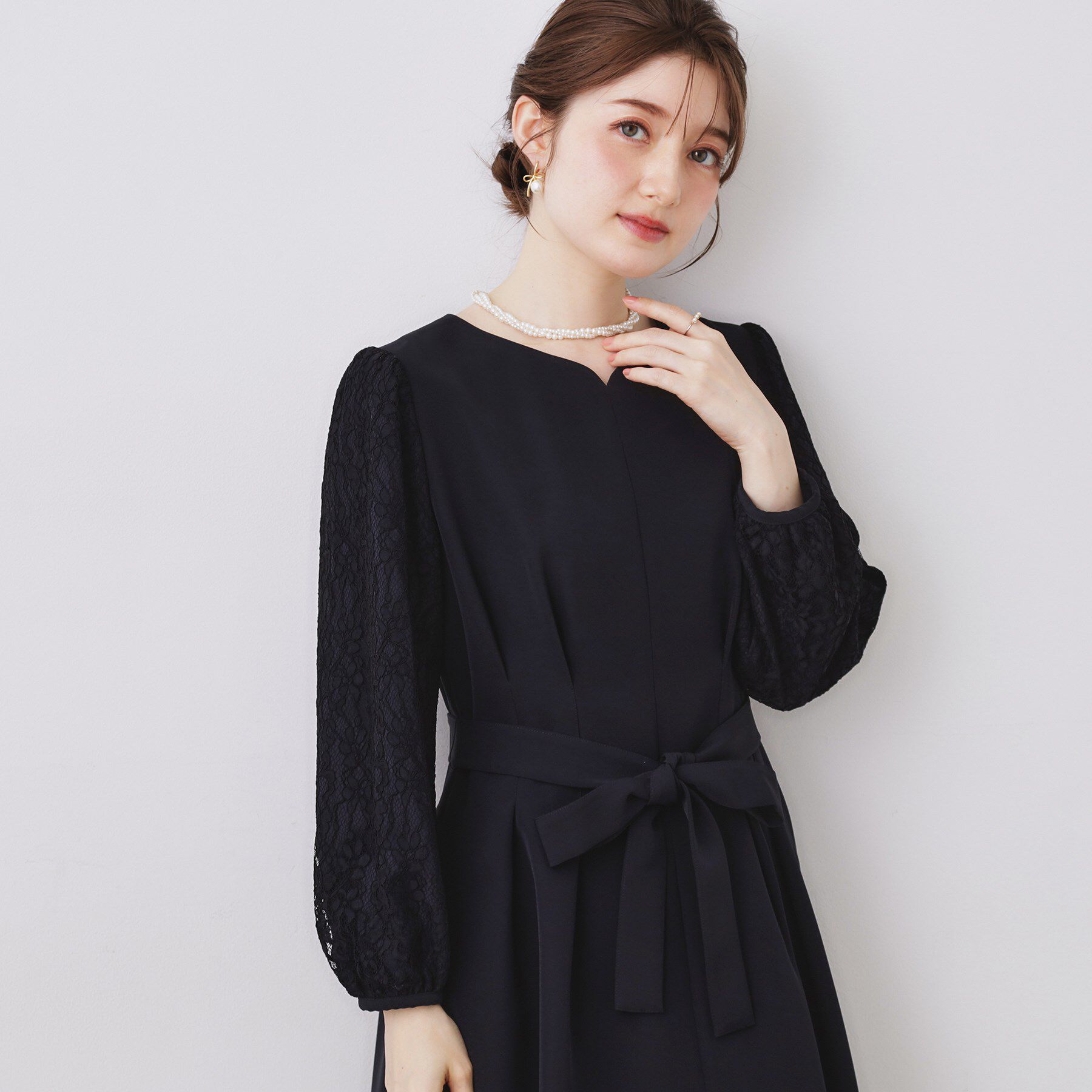 Couture broach「【ハレの日・通勤】レース袖タックフレアワンピース」|ワンピース|