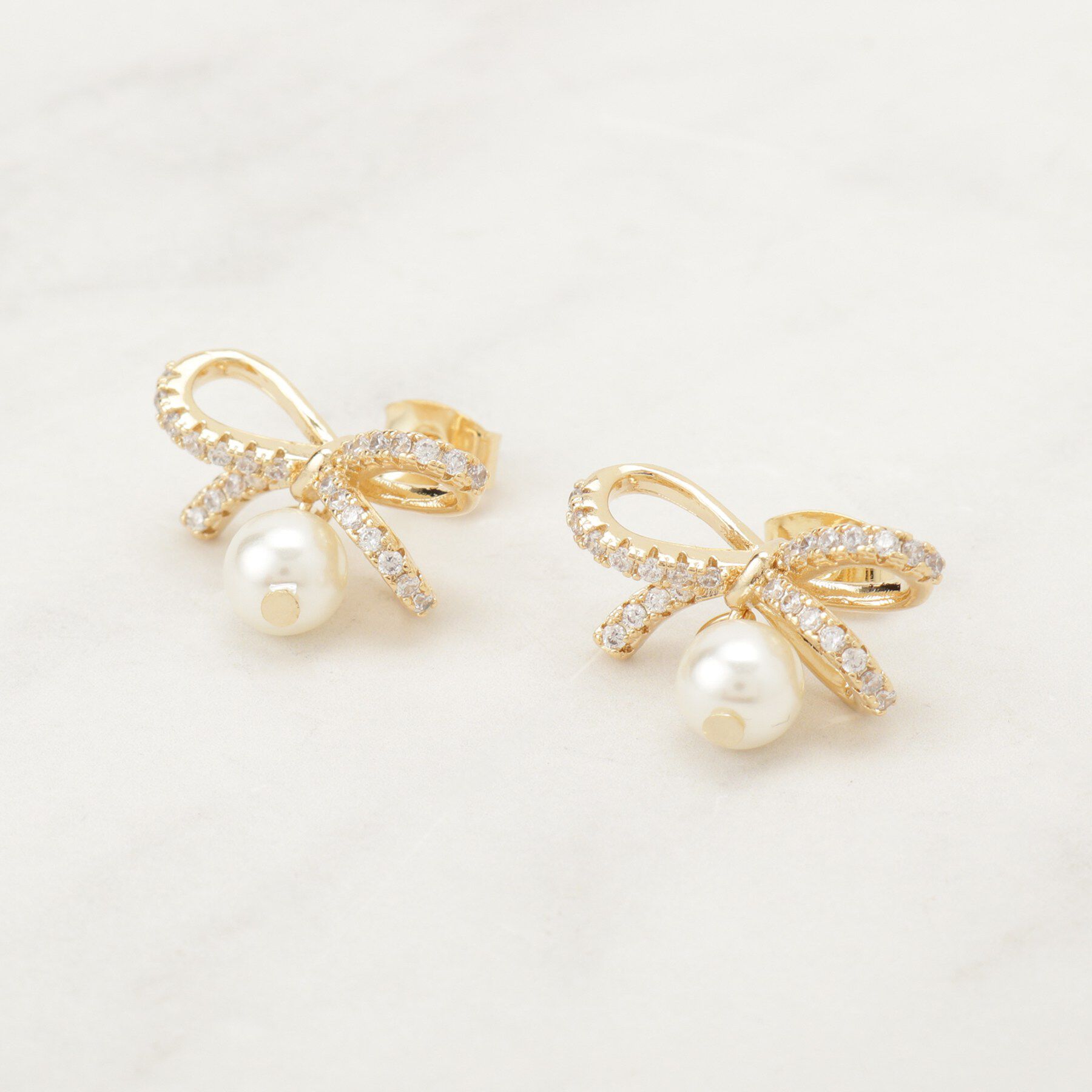 Couture broach「ビジューリボンパール調ピアス」|ピアス|ゴールド(007)