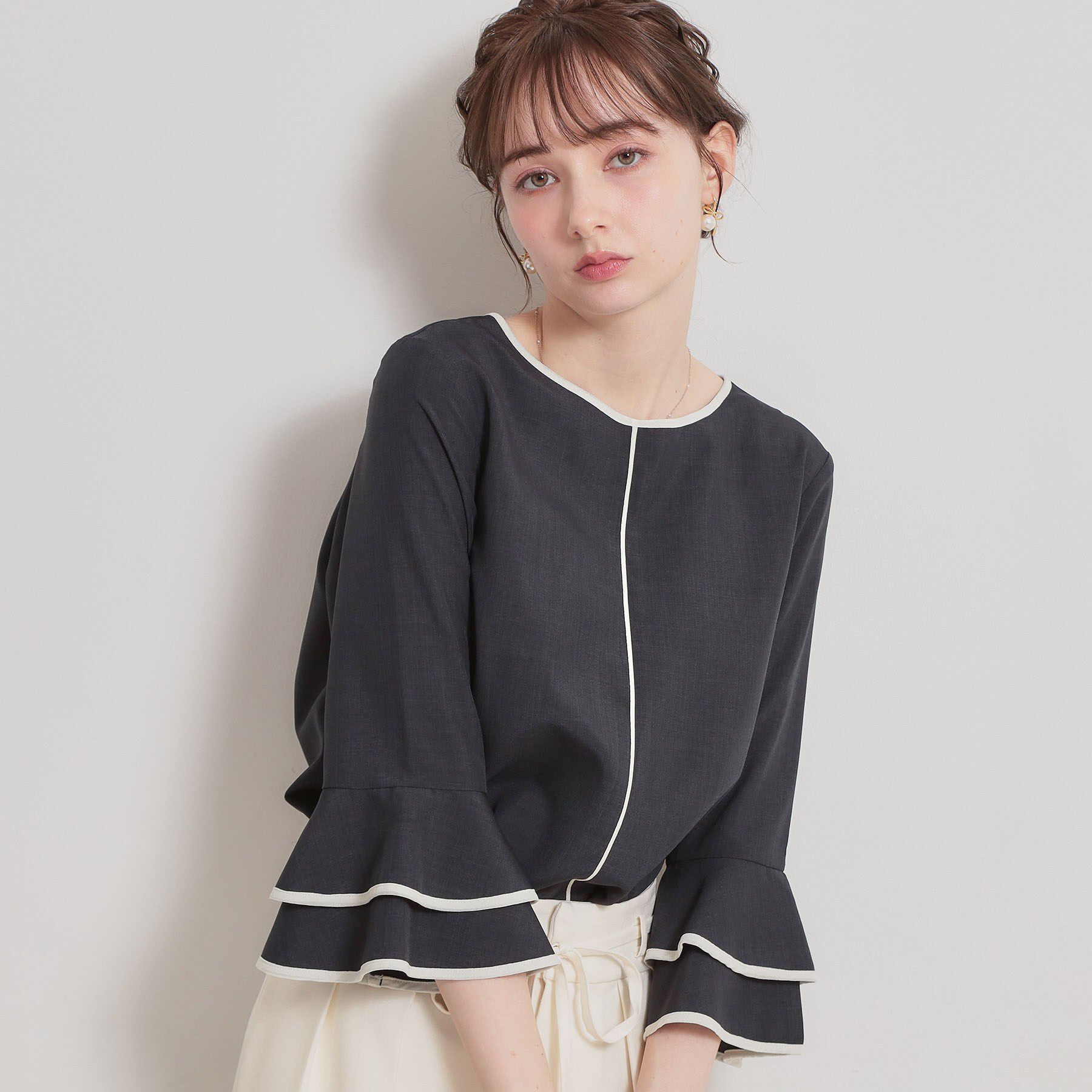 Couture broach「配色ラッフルブラウス」|シャツ・ブラウス|ネイビー(594)