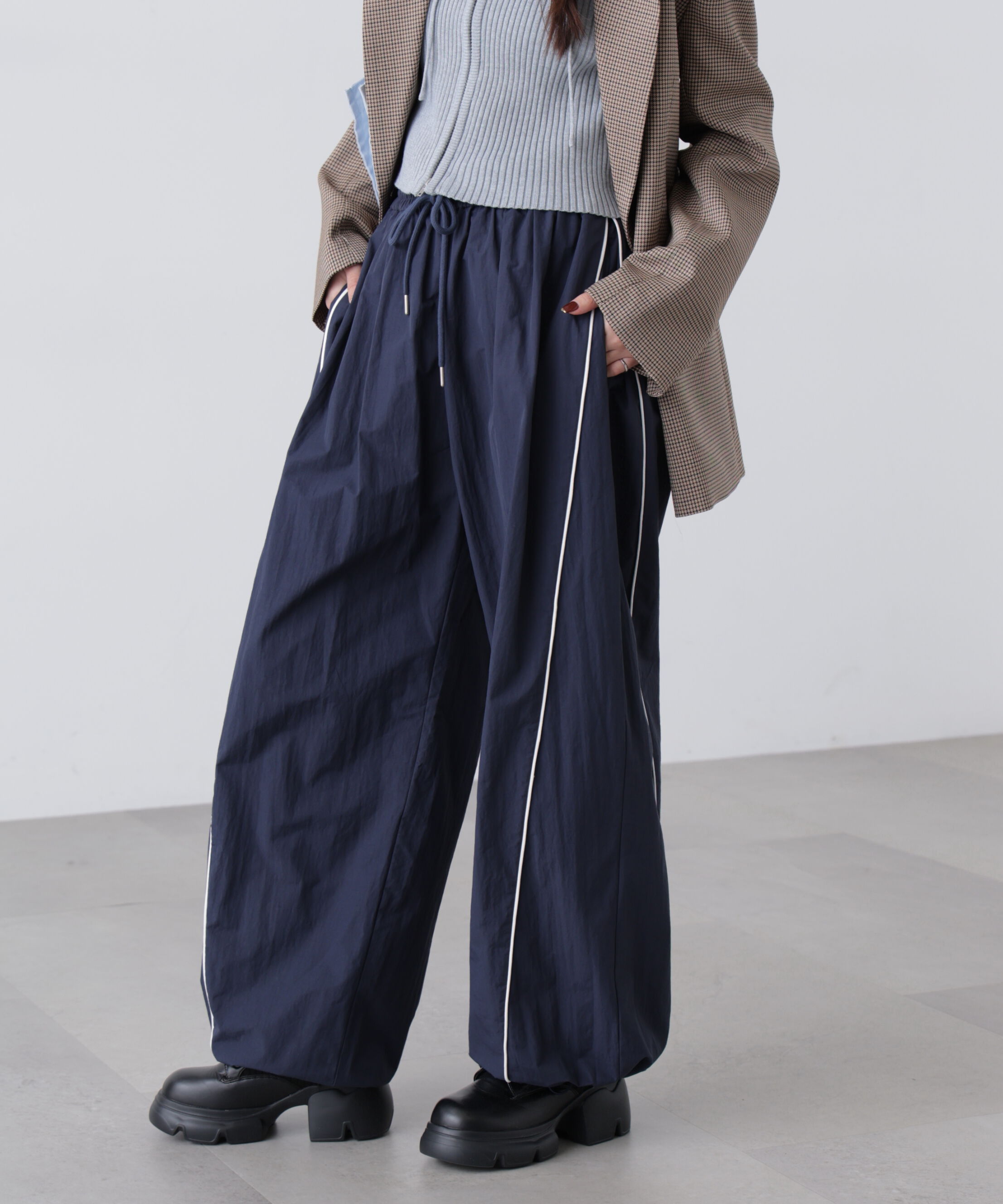  「サイドタック配色ラインナイロンパンツ」|その他|