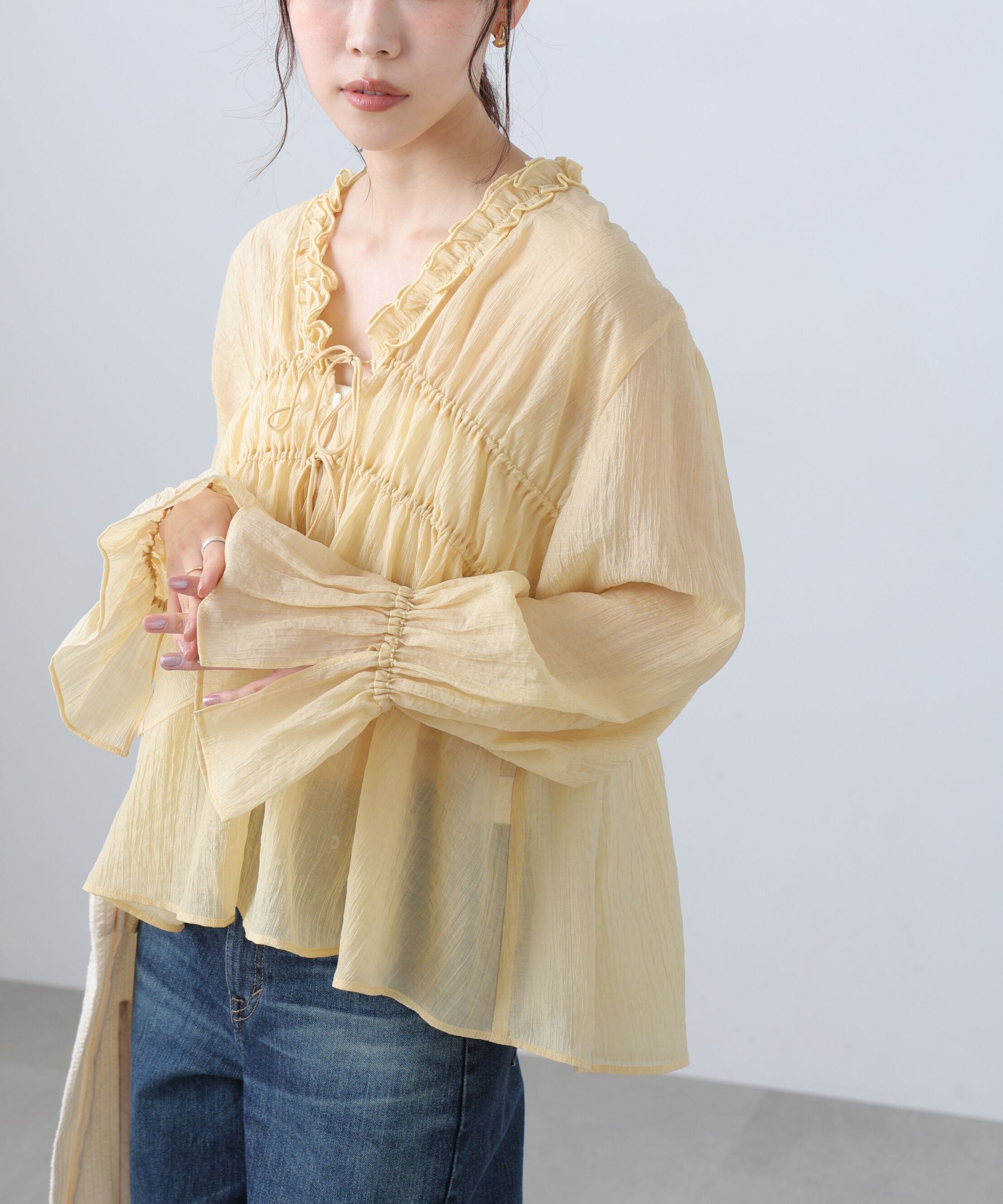  「シャーリングドロストブラウス」|シャツ・ブラウス|イエロー