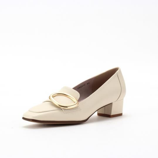 銀座かねまつ「LSFN2576STEIVR 【本革】【防水】アクアベルローファーパンプス」|パンプス|アイボリー