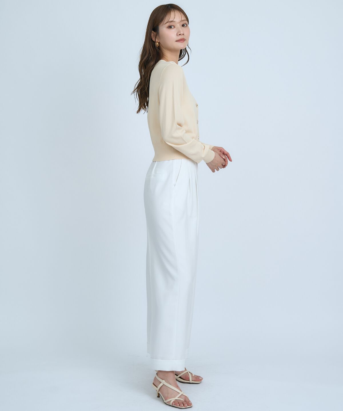 アンドクチュール「クルーネックカーディガン」|カーディガン|