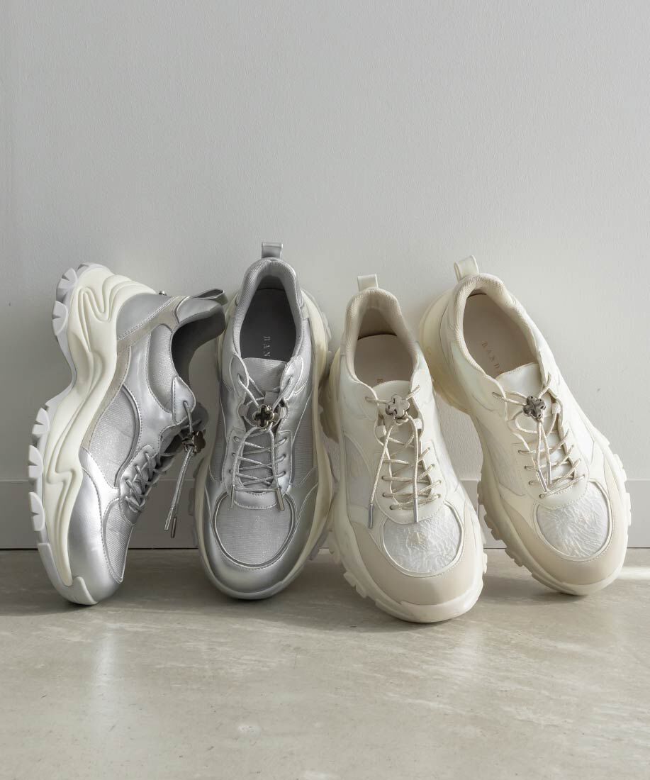  「フラワーパーツドローコードスニーカー」|スニーカー|