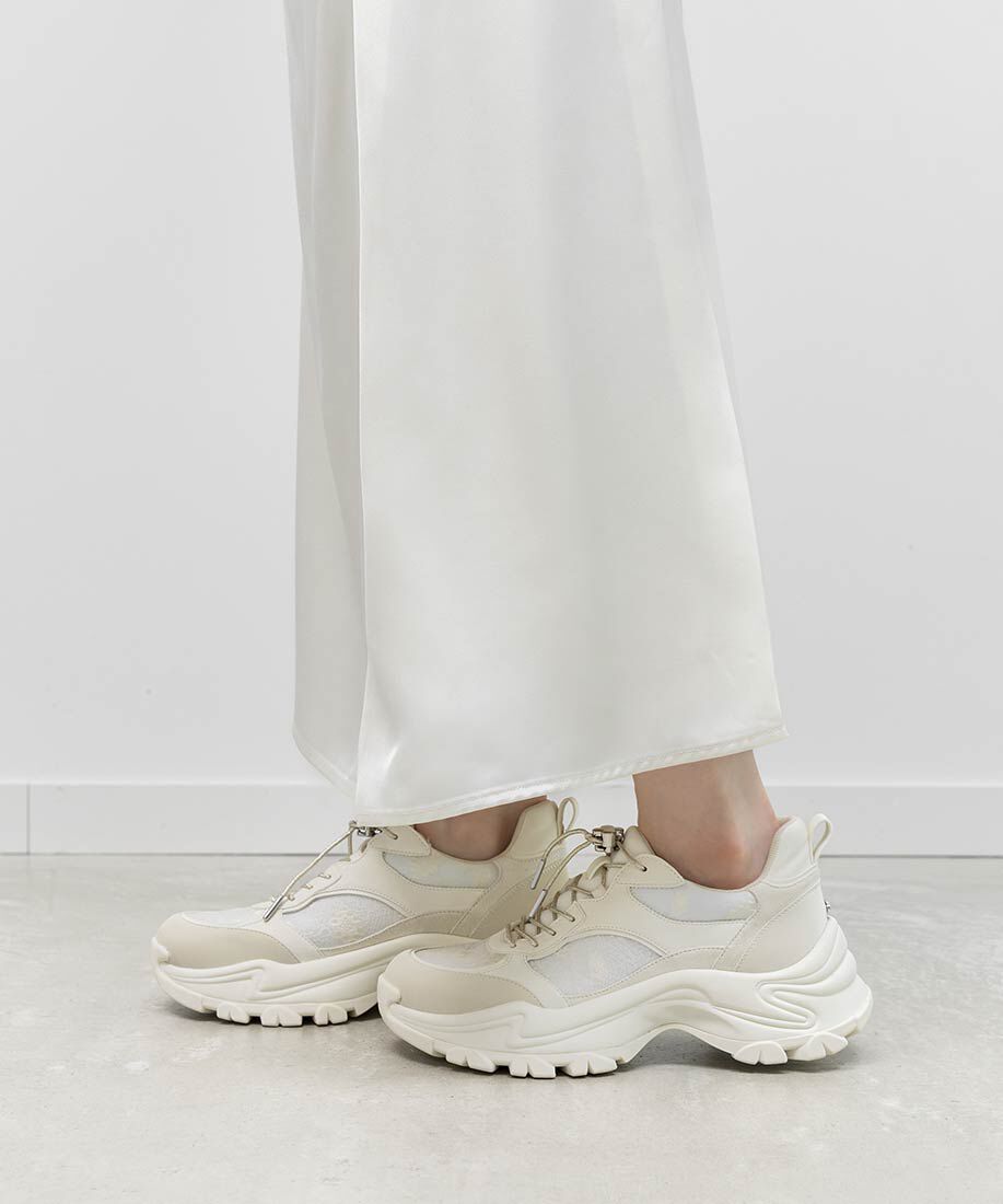  「フラワーパーツドローコードスニーカー」|スニーカー|