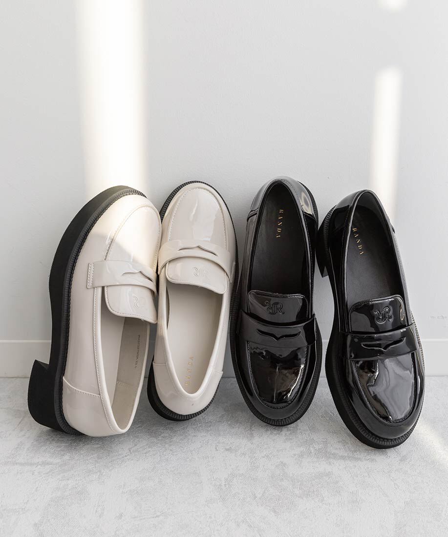  「モノグラムエンボスラウンドトゥローファー」|ローファー|