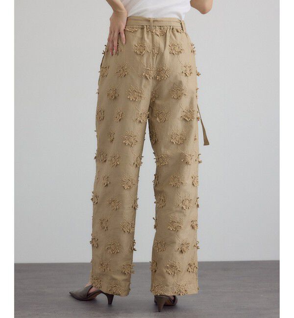 SALON adam et rope'「【crinkle crinkle crinkle】3Dエンブロイダリーツイルイージーパンツ」|チノ|