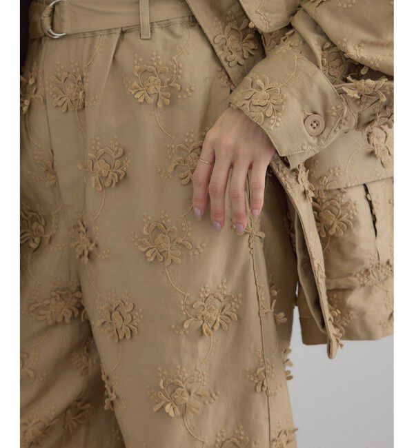 SALON adam et rope'「【crinkle crinkle crinkle】3Dエンブロイダリーツイルイージーパンツ」|チノ|