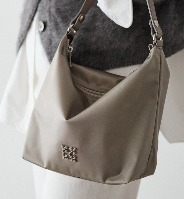  「クラウズナイロンシンプルショルダーバッグ」|ショルダー・メッセンジャー|