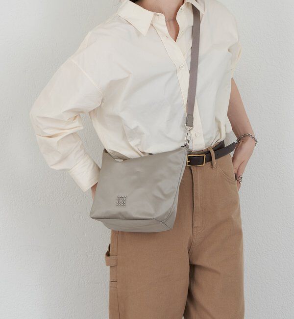  「クラウズナイロンシンプルショルダーバッグ」|ショルダー・メッセンジャー|