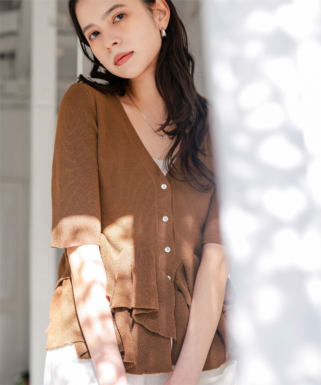 titivate「ハーフスリーブフリルヘムニットカーディガン」|ニット・セーター|