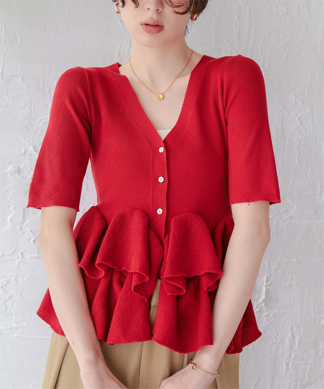 titivate「ハーフスリーブフリルヘムニットカーディガン」|ニット・セーター|