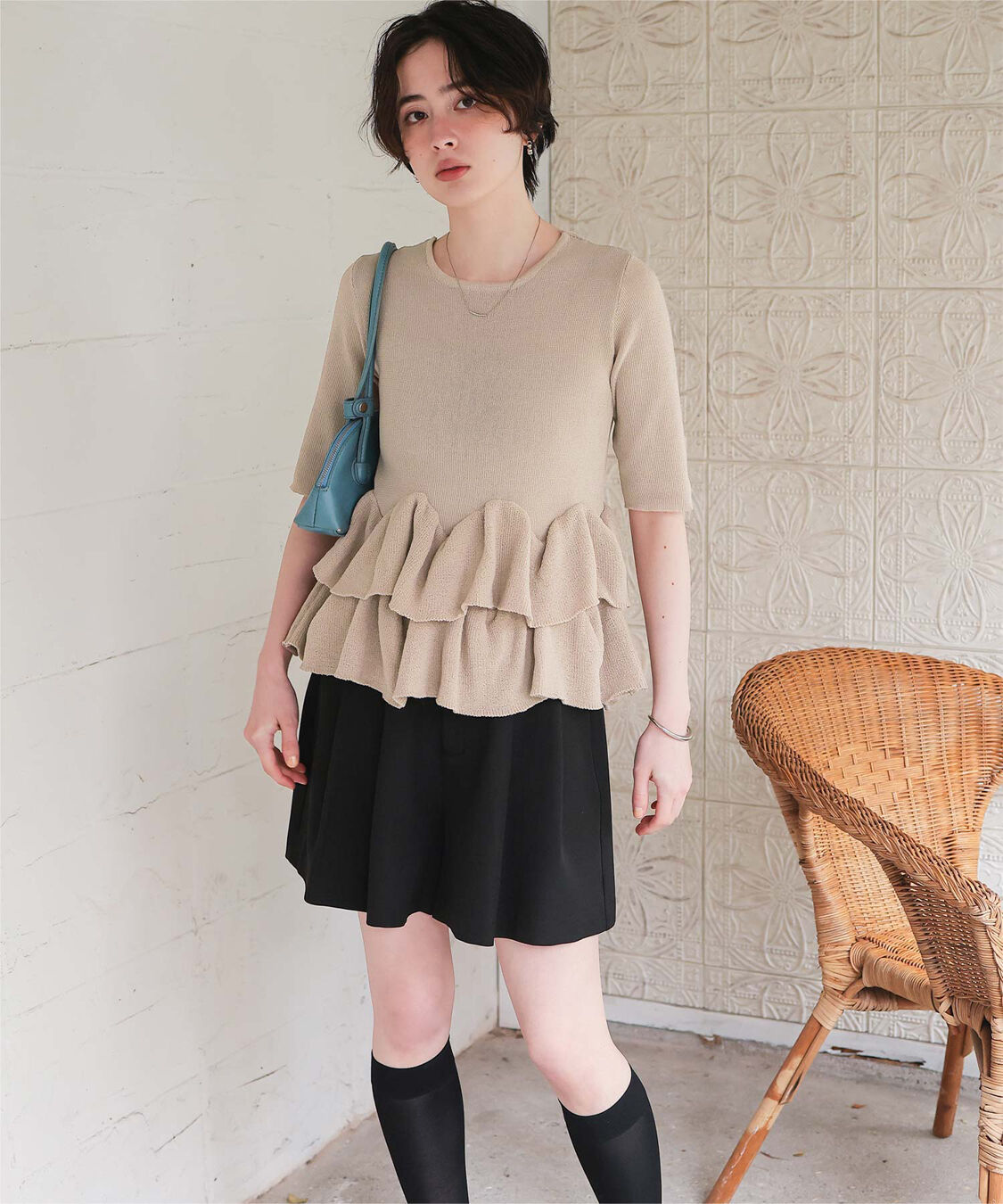 titivate「ハーフスリーブフリルヘムニットカーディガン」|ニット・セーター|