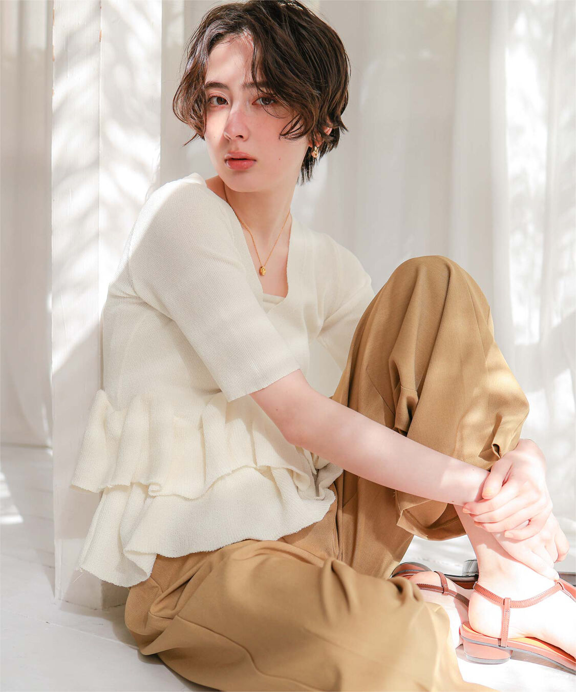 titivate「ハーフスリーブフリルヘムニットカーディガン」|ニット・セーター|