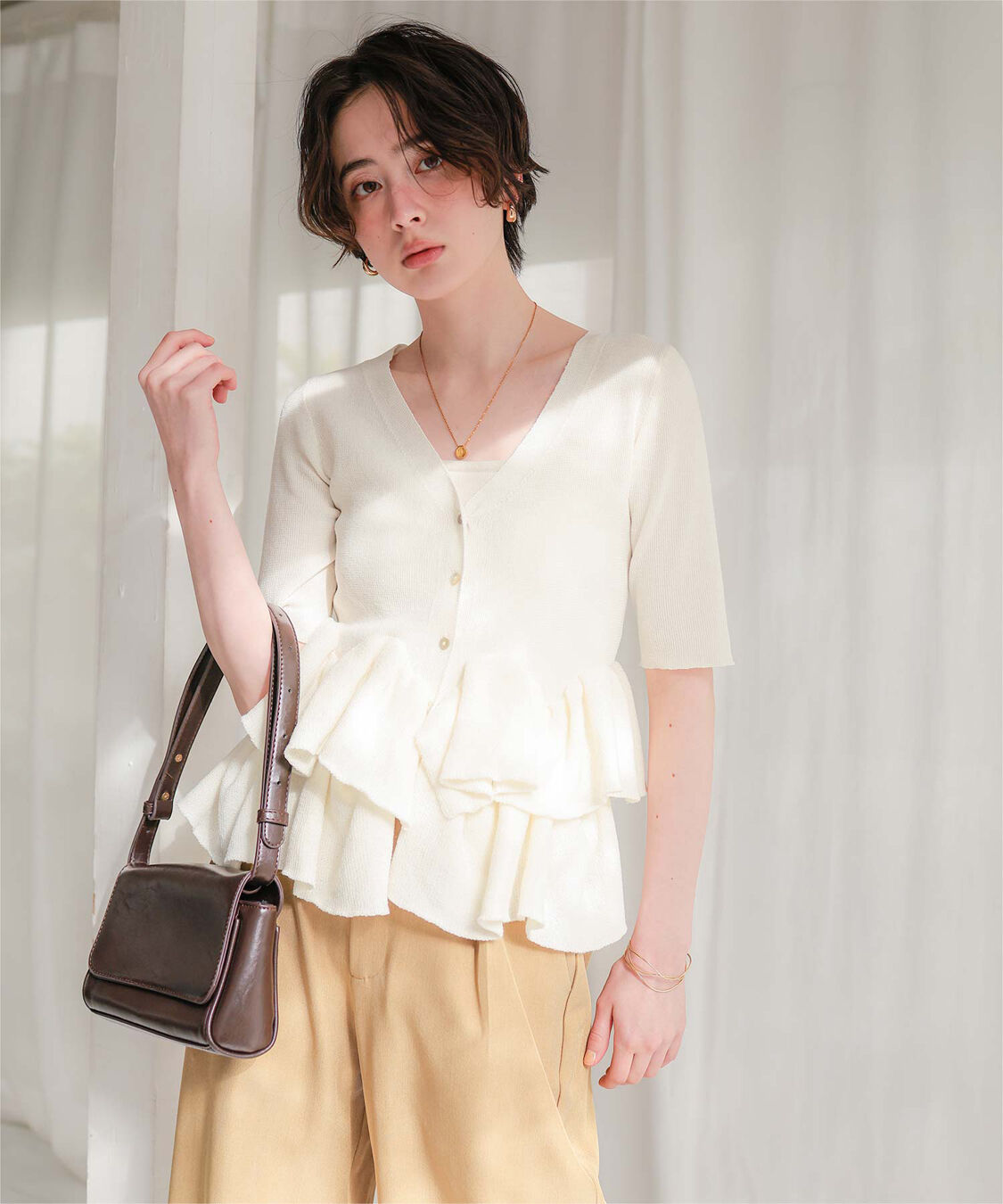 titivate「ハーフスリーブフリルヘムニットカーディガン」|ニット・セーター|