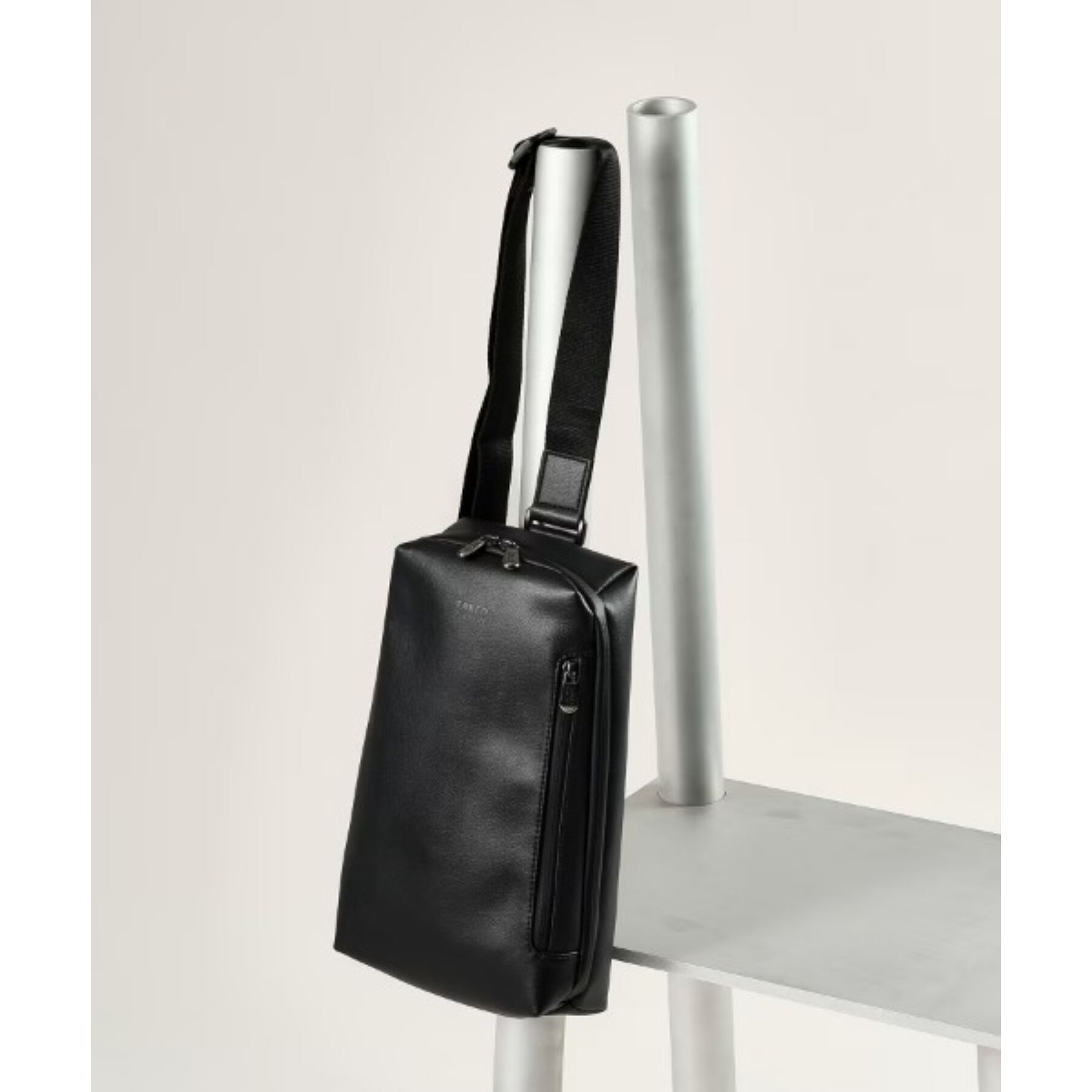 TAKEO KIKUCHI「【撥水】ライトウェイト ボディバッグ」|その他|ブラック(019)