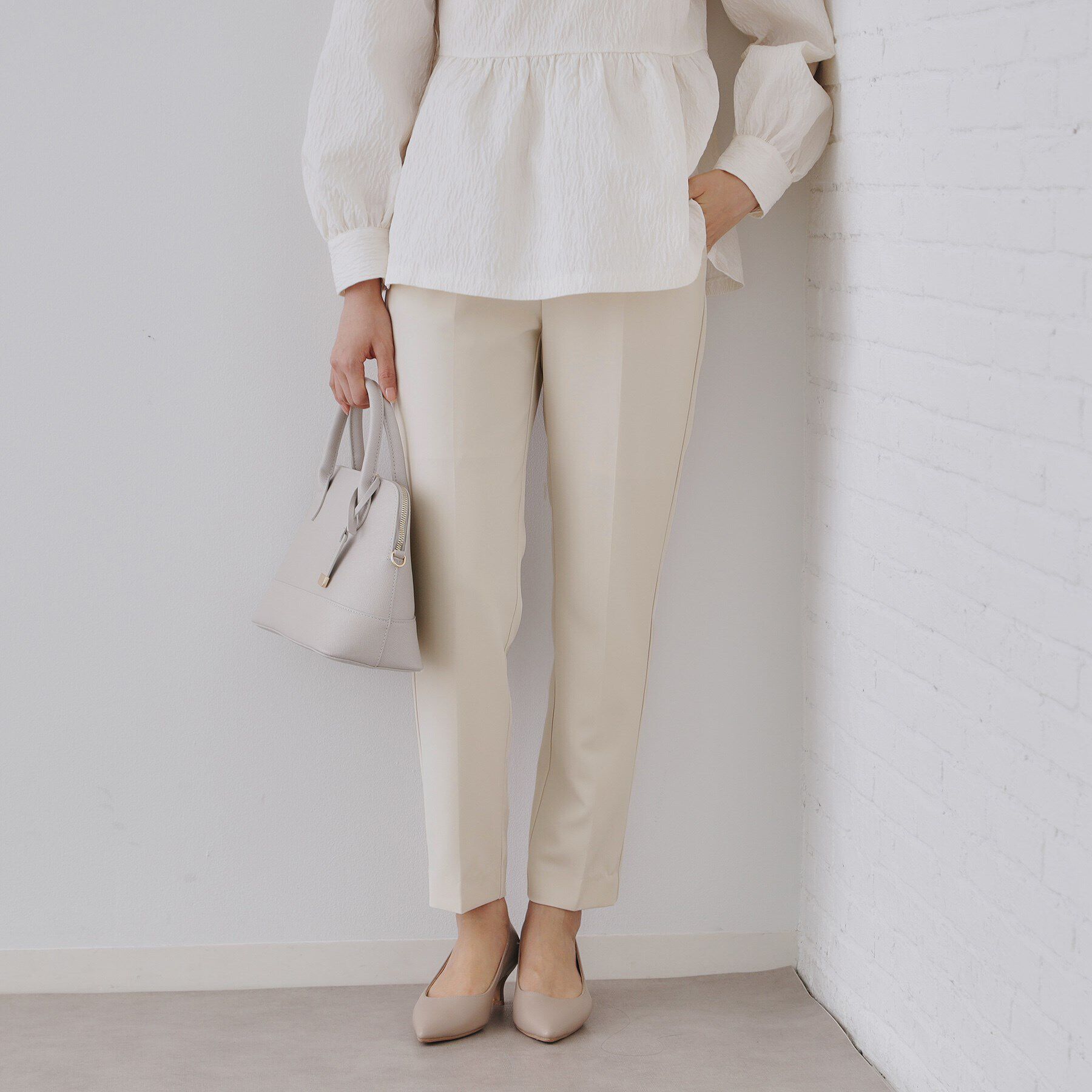 OPAQUE.CLIP「《通勤・セレモニー/セットアップ対応》テーパードパンツ/ダブルクロス【洗濯機洗い可】」|その他|ライトベージュ(05
