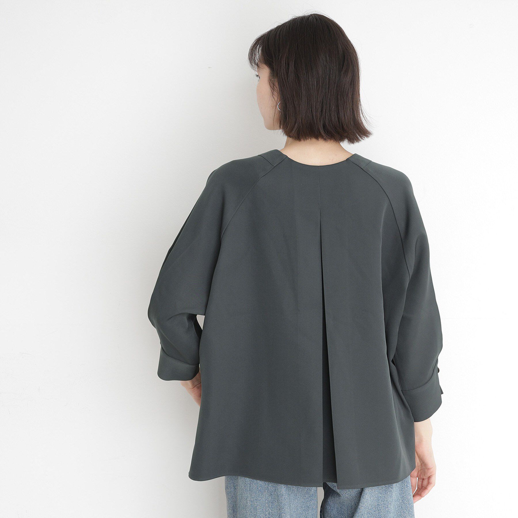 THE SHOP TK「ブラウス見えカットソー【洗える】」|シャツ・ブラウス|