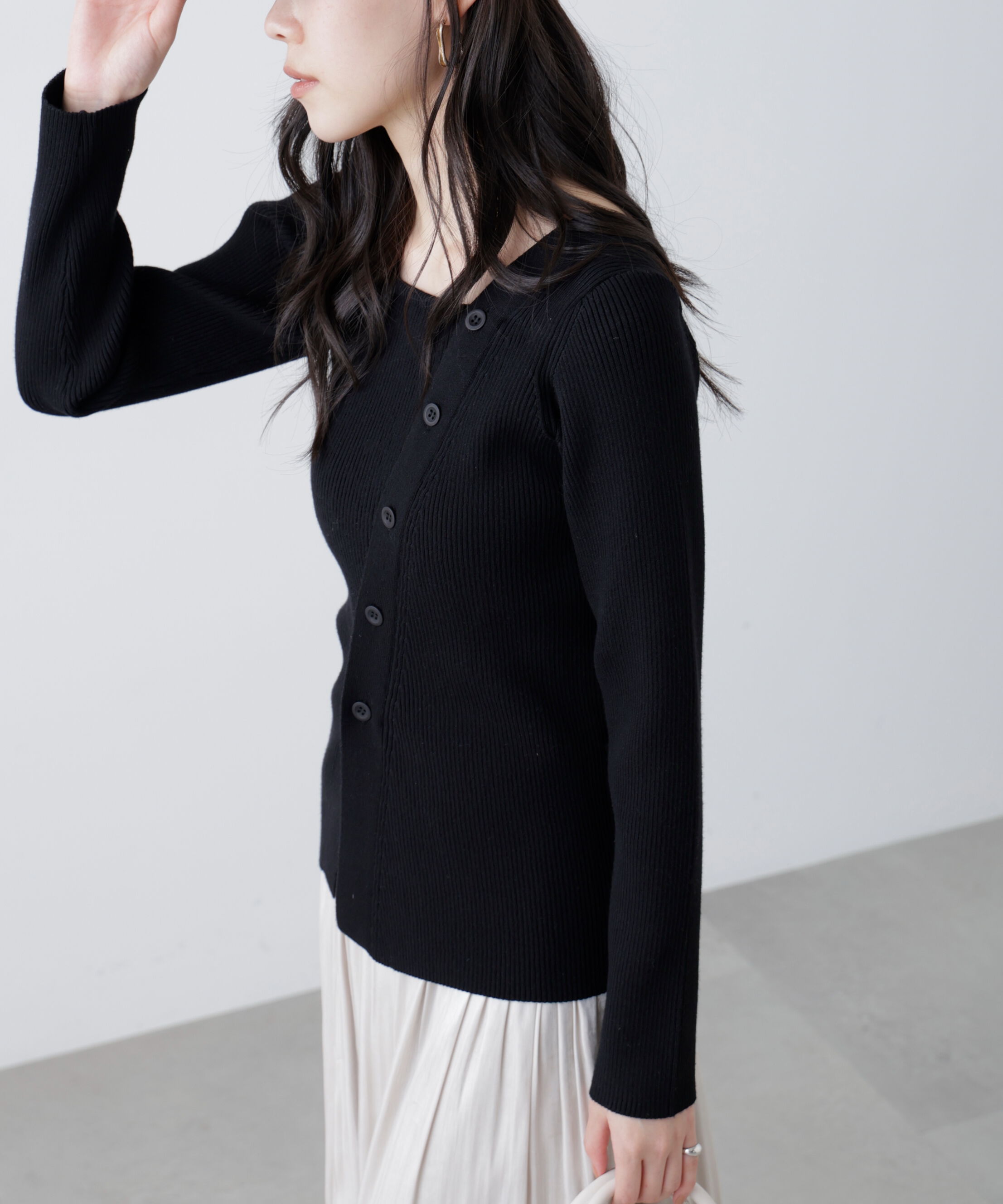  「アシメボタンリブニット」|ニット・セーター|