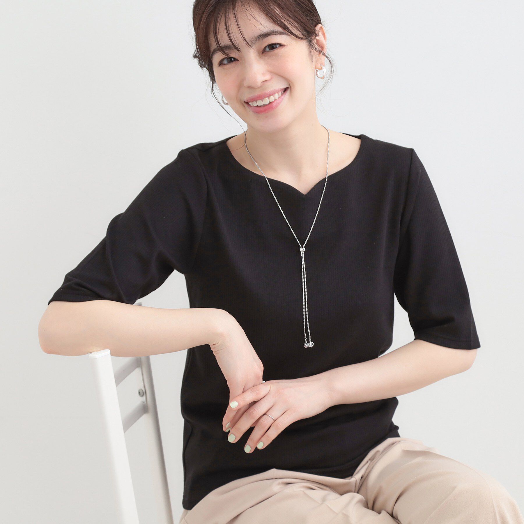 SHOO･LA･RUE「【ネックアソート】裏ひんやりテレコ5分袖トップス」|Tシャツ・カットソー|ブラック(119)