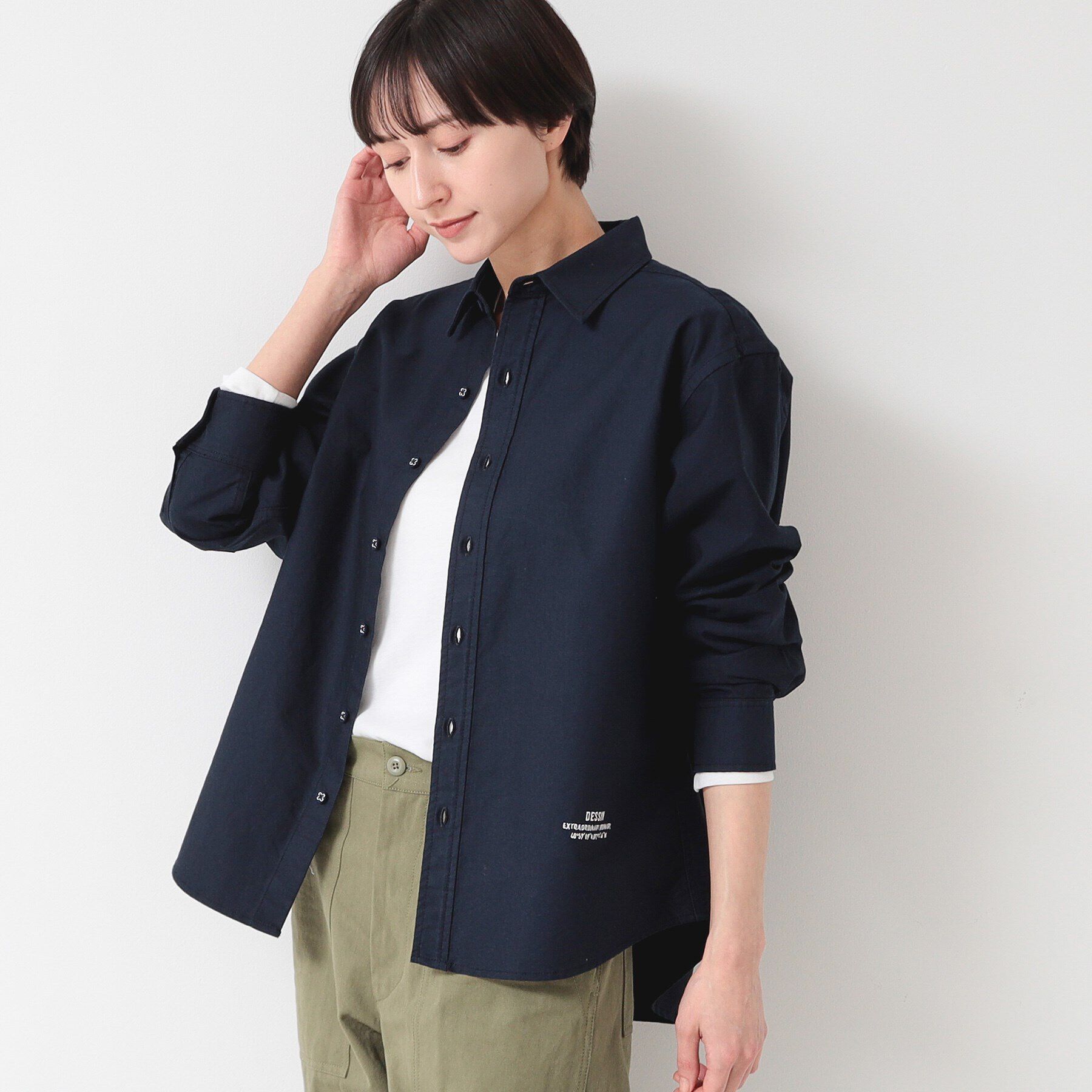 Dessin「【ユニセックス】刺繍入りオックスシャツ」|シャツ・ブラウス|ネイビー(094)