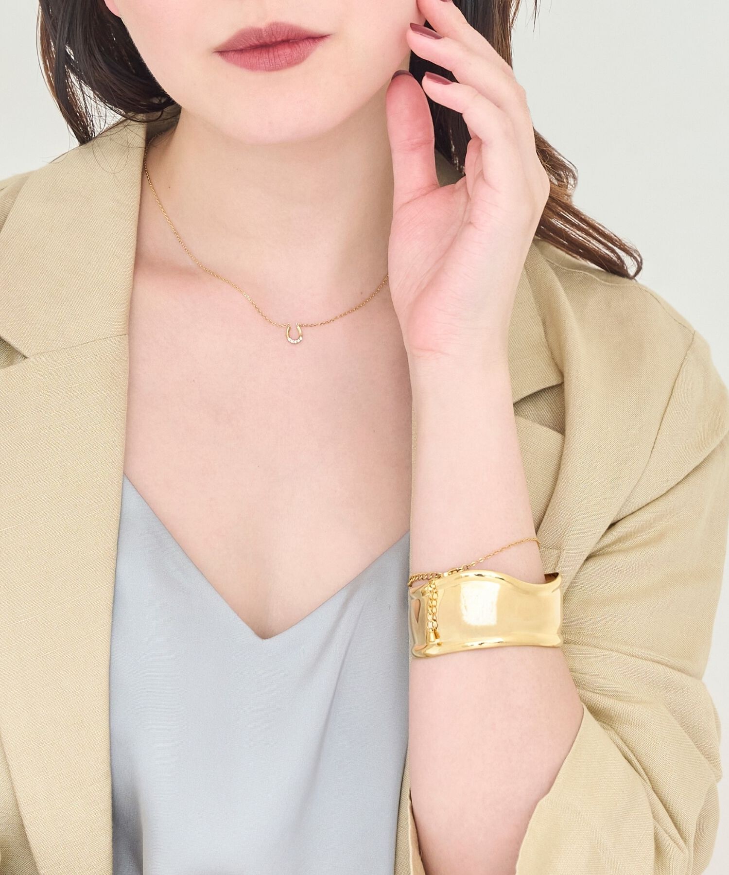 Phoebe「アークカフワイドバングル　ゴールド」|ブレスレット・バングル|