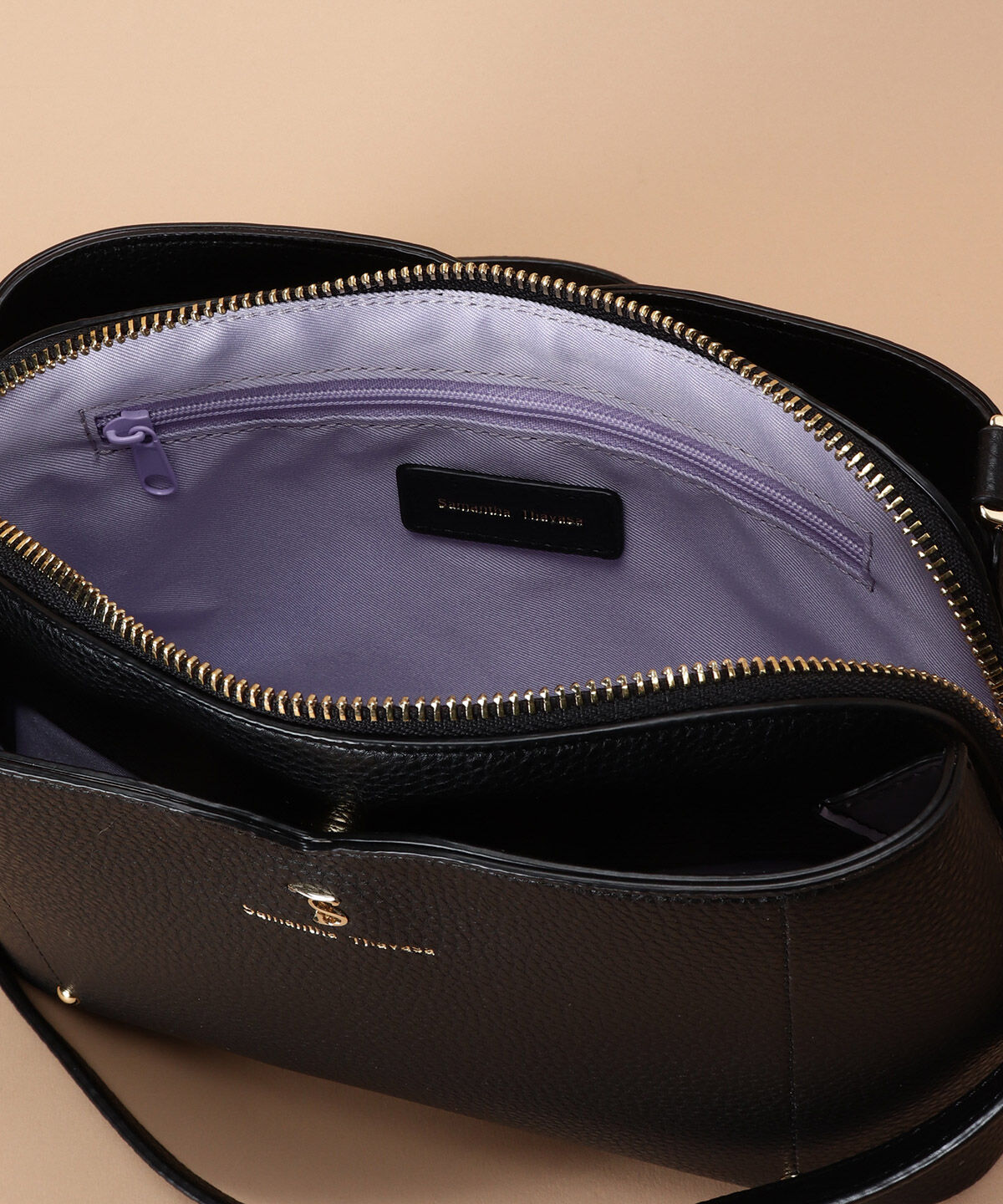 Samantha Thavasa「ウェーブデザインカッティングショルダーバッグ」|ショルダー・メッセンジャー|