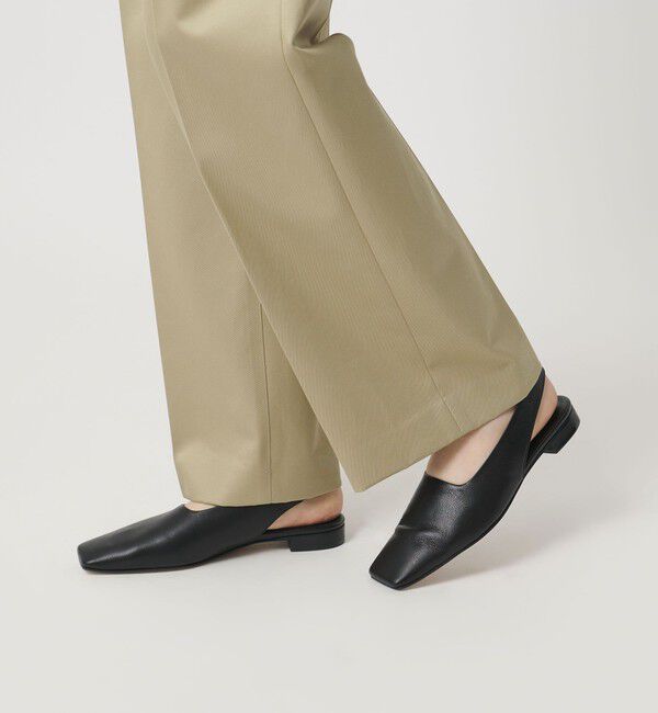 ODETTE E ODILE「スクエアディープバックベルト フラット20&uarr;」|パンプス|