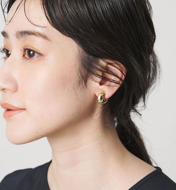 UNITED ARROWS「PLUMP C イヤリング」|イヤリング|GOLD