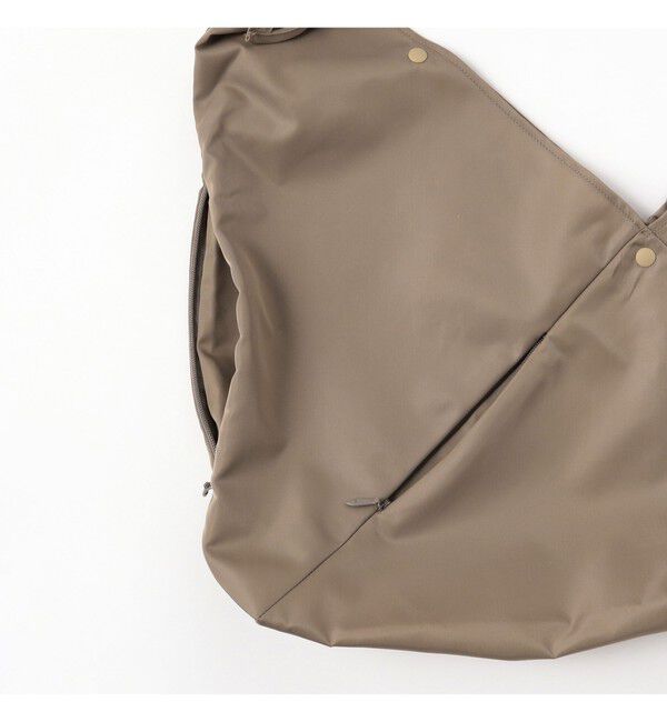 BEAMS「SLOW &times; BEAMS / 別注 AZUMA」|リュック|