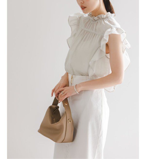 NOBLE「《追加4》【洗える】シャーリングフリルノースリブラウス」|シャツ・ブラウス|