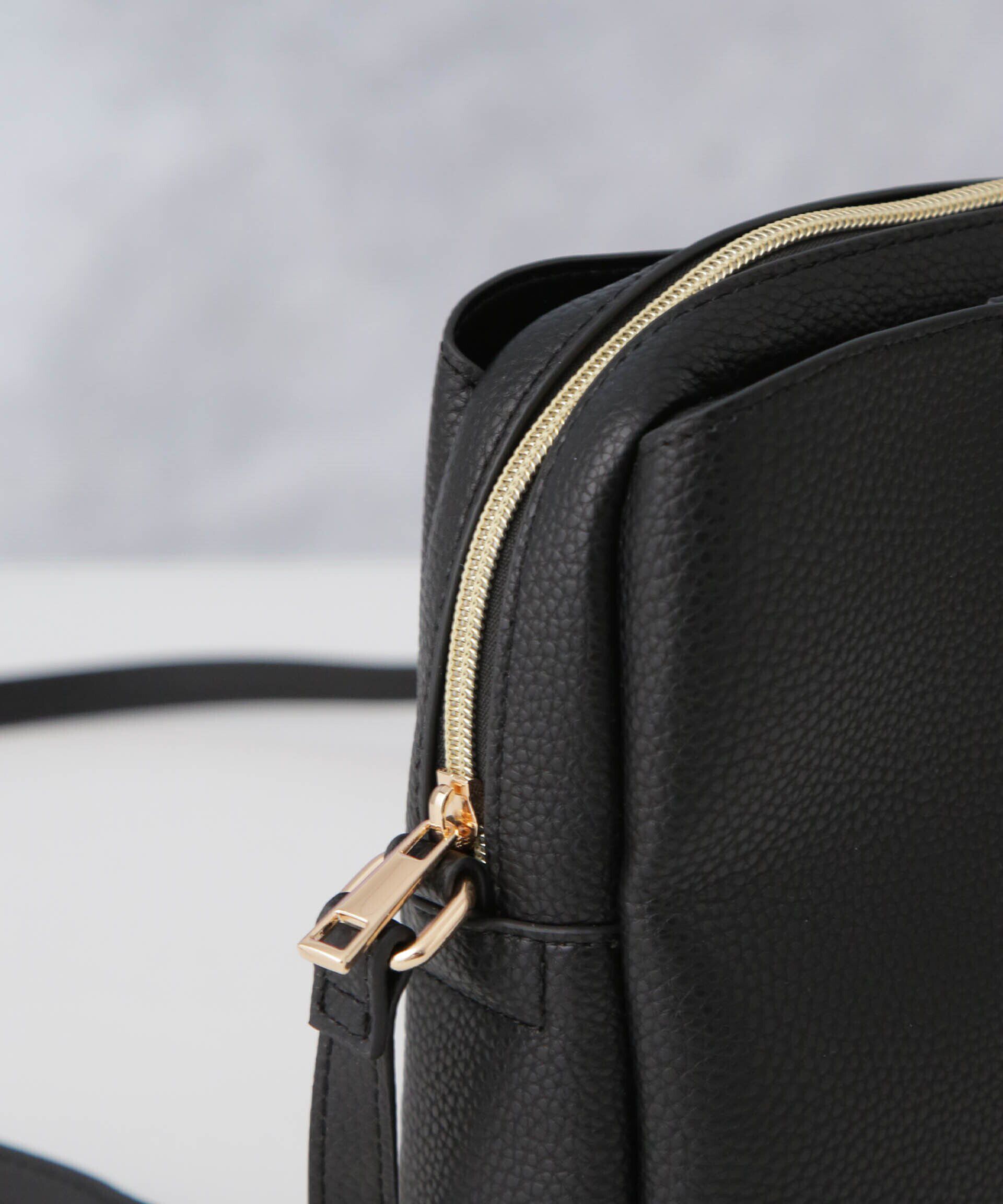 nano･universe「スクエアショルダーバッグ」|ショルダー・メッセンジャー|