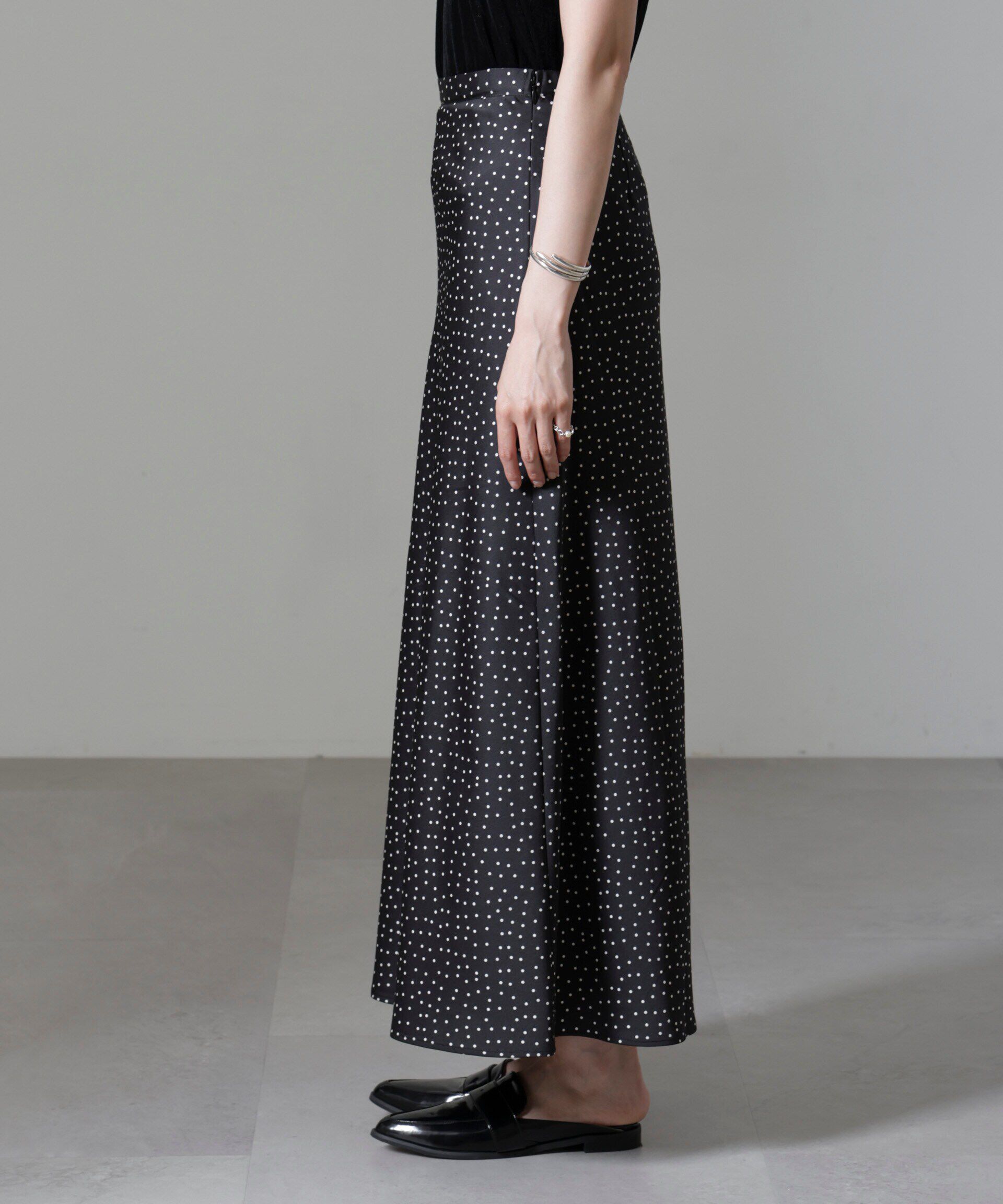 nano･universe「ドットプリントサテンバイアススカート」|スカート|