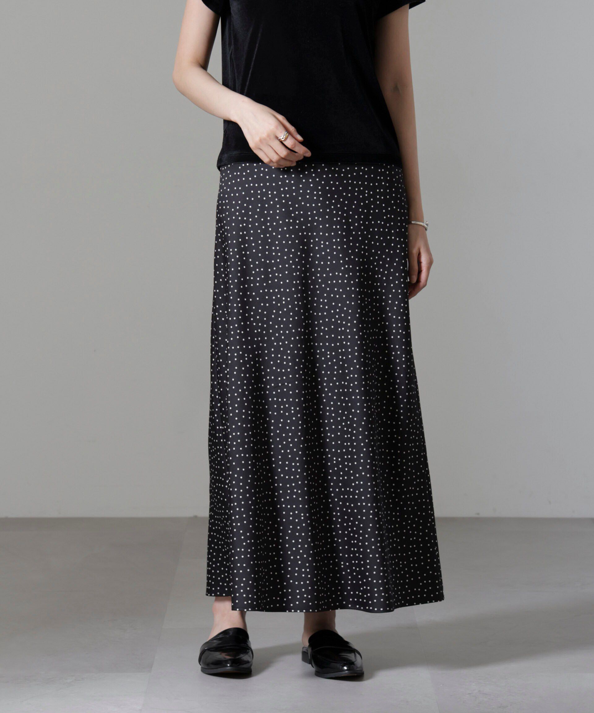 nano･universe「ドットプリントサテンバイアススカート」|スカート|