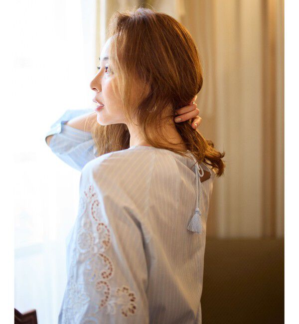 自由区「【SHIHOさん着用】エンブロイダリーブロードパフスリーブ ブラウス」|シャツ・ブラウス|