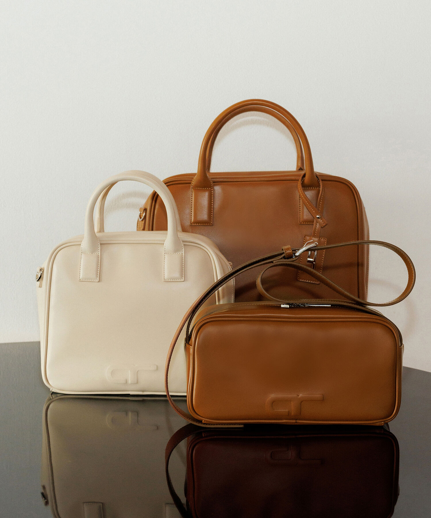 ADAM ET ROPE'「【一部WEB限定カラー・再入荷・サステナブル・2WAY】ロゴボストンバッグ」|ボストンバッグ|