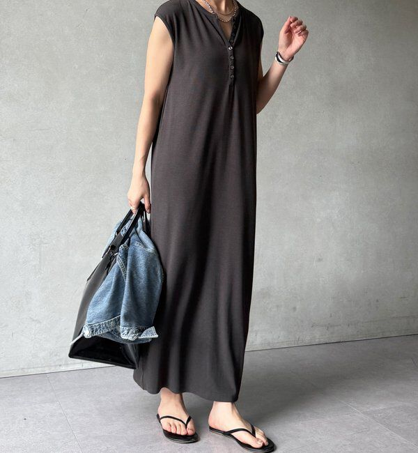  「【WEB限定】テレコヘンリーネックワンピース」|ワンピース|