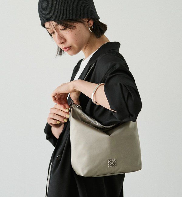  「スタンダードミニショルダーバッグ <クラウズナイロン>」|ショルダー・メッセンジャー|ライトグレー