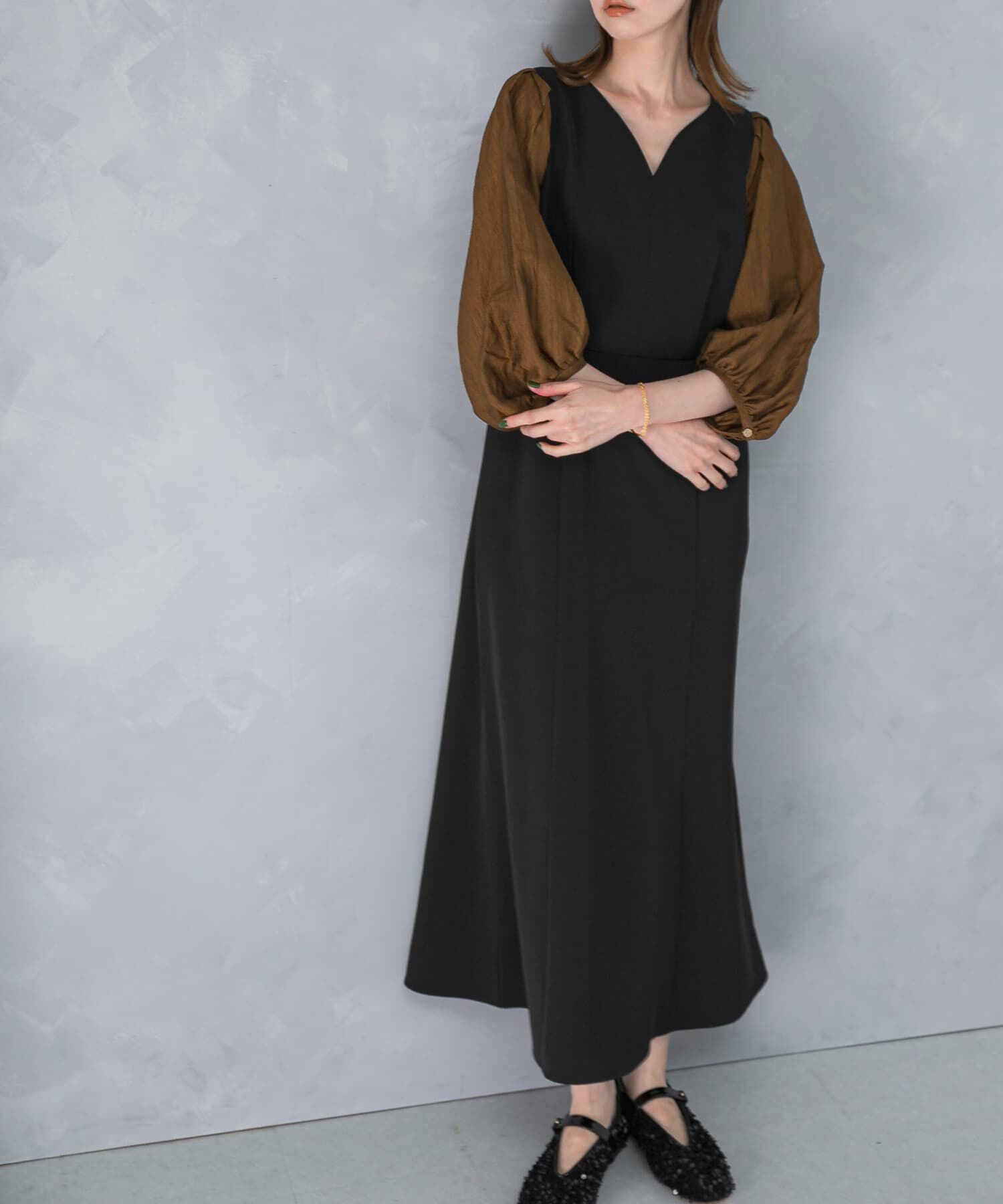 URBAN RESEARCH ROSSO「ドッキングスリーブVネックワンピース」|ワンピース|ブラック