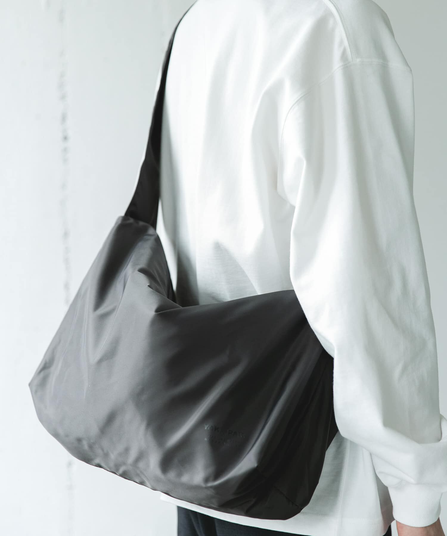 URBAN RESEARCH DOORS「『別注』YAKPAK&times;DOORS　SHOULDER BAG M」|ショルダー・メッセンジャー|