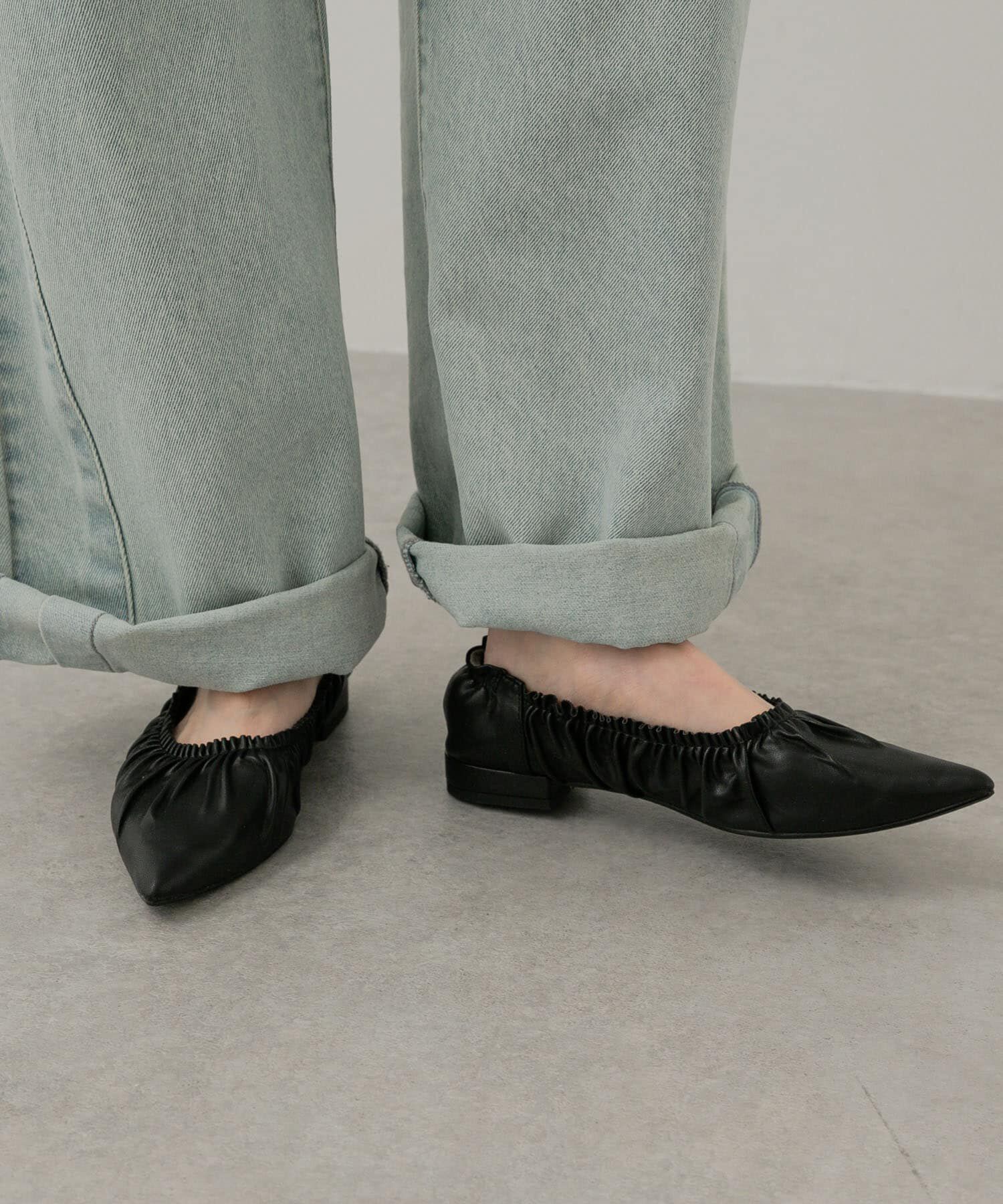 SENSE OF PLACE by URBAN RESEARCH「ギャザーフラットシューズ」|バレエシューズ|ブラック