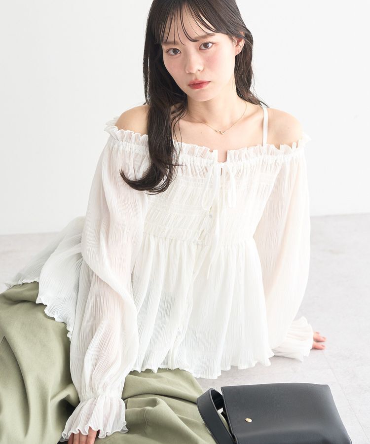 earth music&ecology「シャーリングフリルオフショルブラウス」|シャツ・ブラウス|