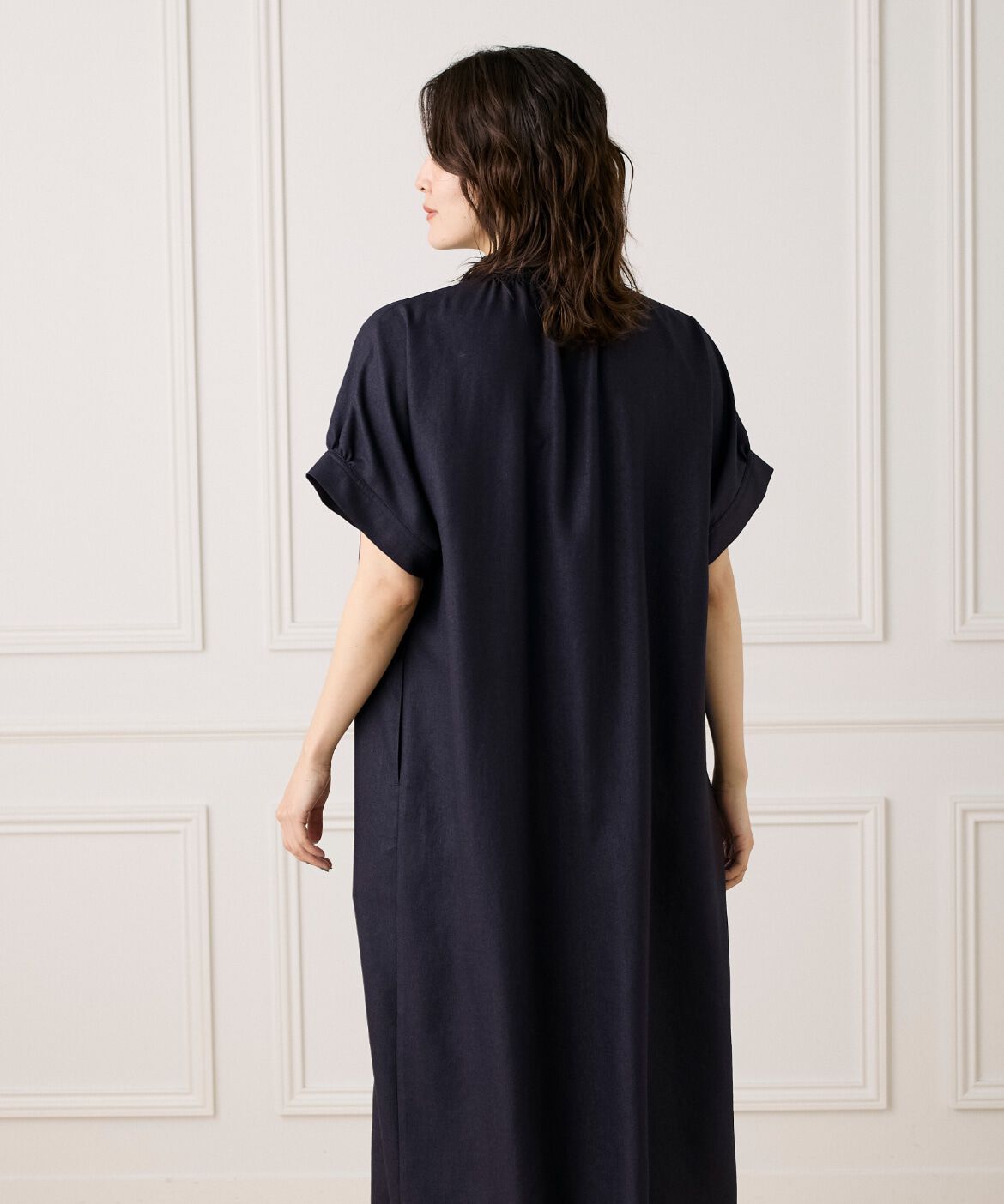 INED「麻見えスタンドカラーワンピース」|ワンピース|