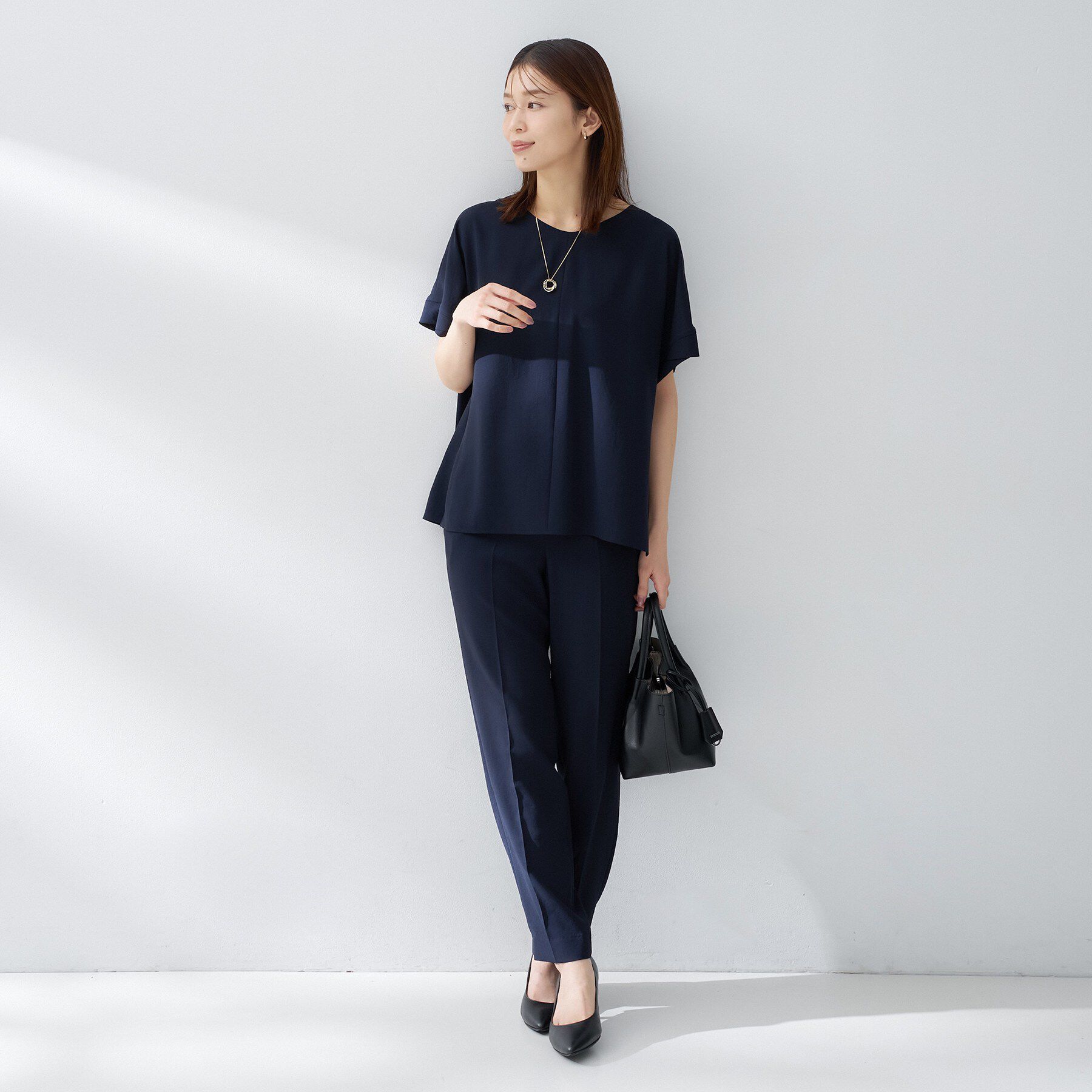 UNTITLED「【夏の名品セットアップが今年も登場！/はっ水/遮熱】リラクミスト 前後2WAYブラウス」|シャツ・ブラウス|