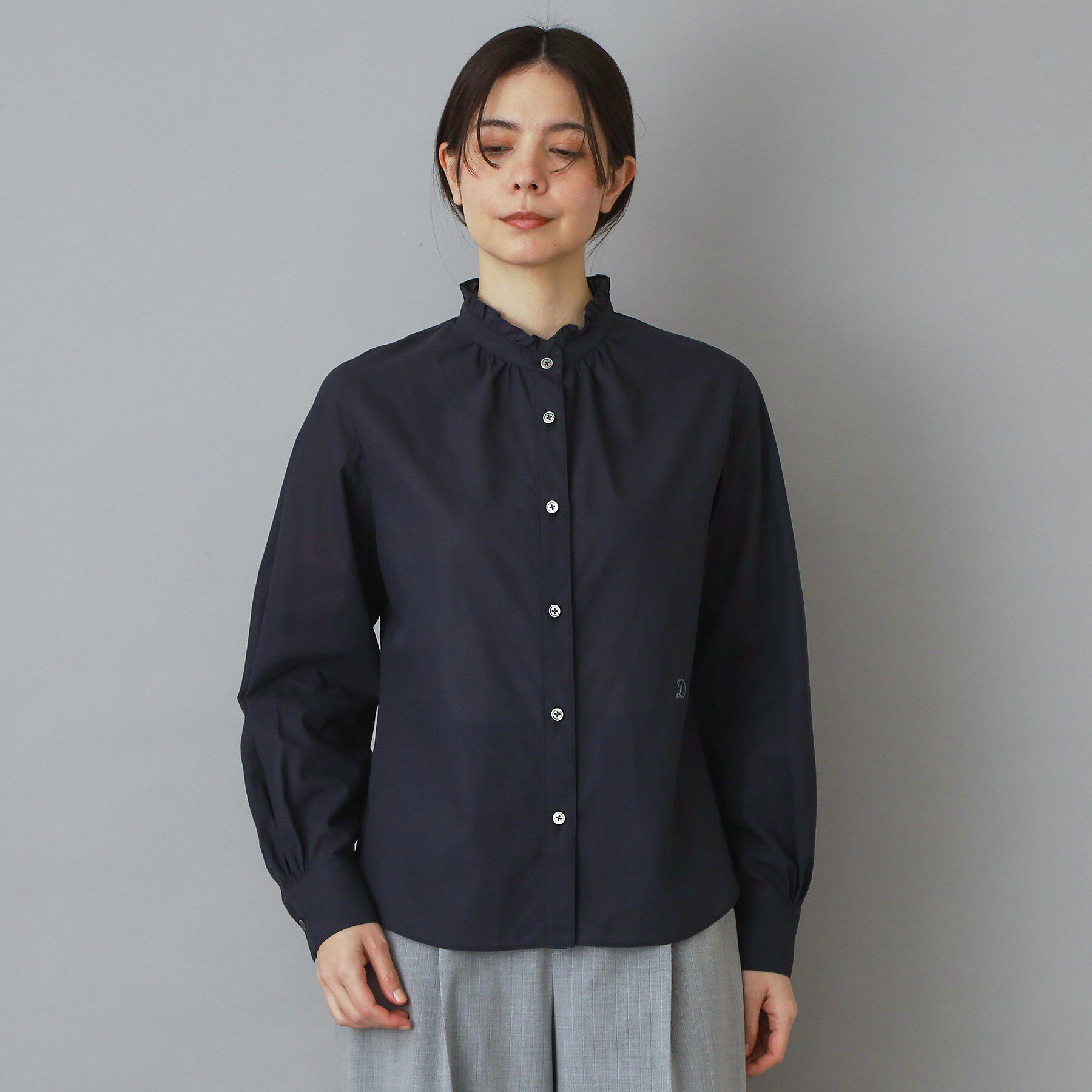 DRESSTERIOR「スタンドフリルネックブラウス」|シャツ・ブラウス|