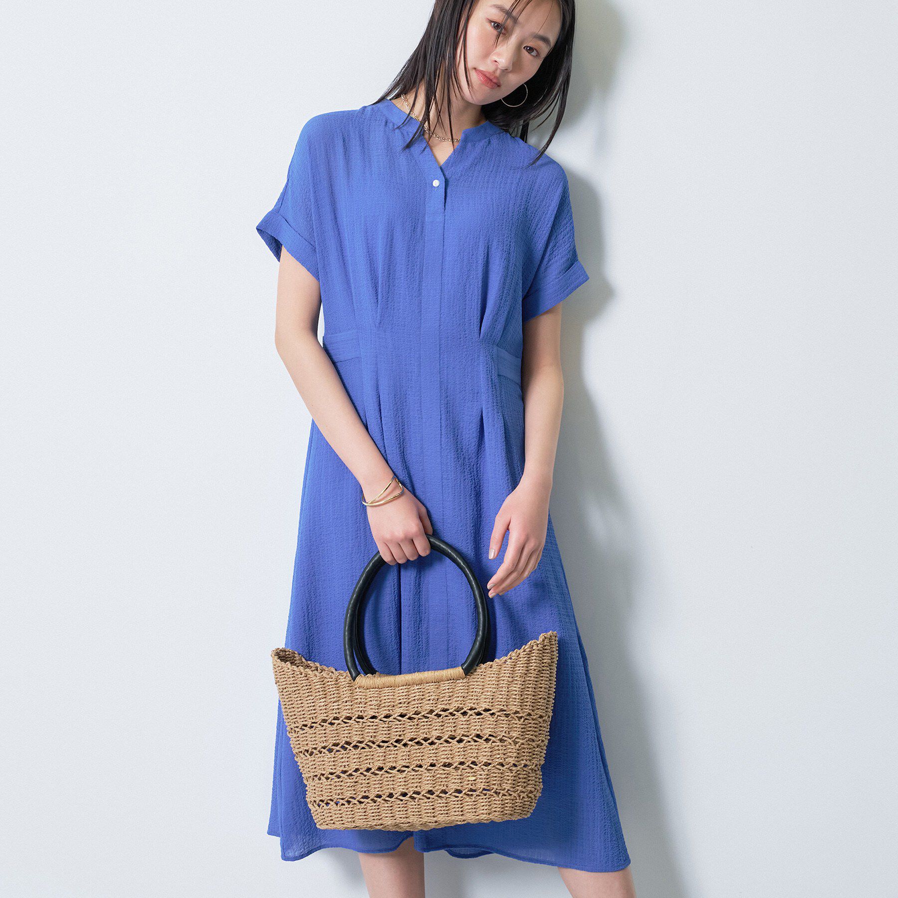 INDIVI「【洗える】無地＆チェーン柄 シャーリングサッカーワンピース」|ワンピース|